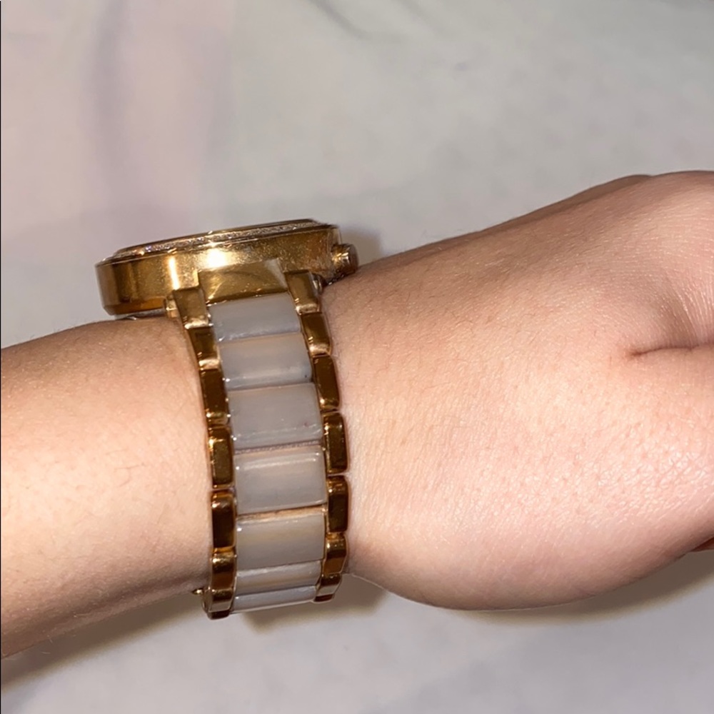 Rose gold michael kors watch - Picture 2 of 3